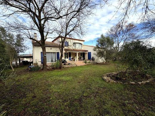 ‏בתי יוקרה ב  Langlade, Gard