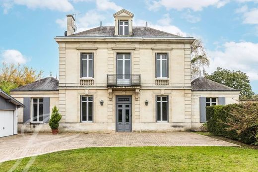 Luxury home in Le Bouscat, Gironde