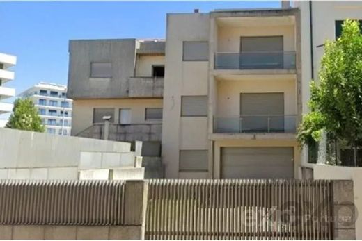 Casa di lusso a Vila Nova de Gaia, Oporto