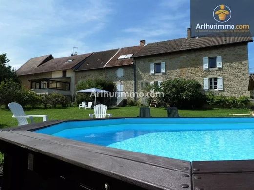 Maison de luxe à Beaufort, Jura
