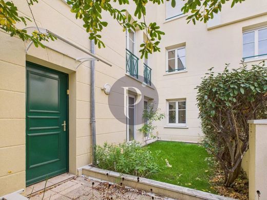 Apartment in Châtenay-Malabry, Hauts-de-Seine