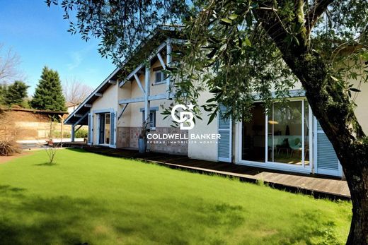 Luxury home in Lanton, Gironde