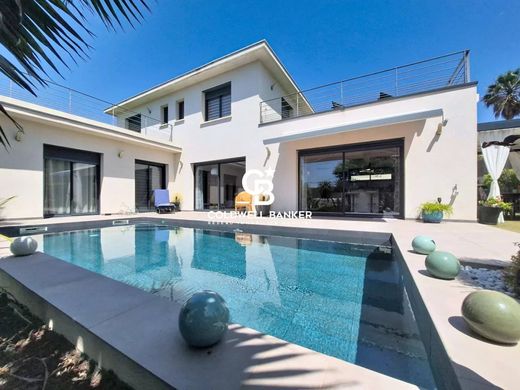 Luxury home in Fréjus, Var