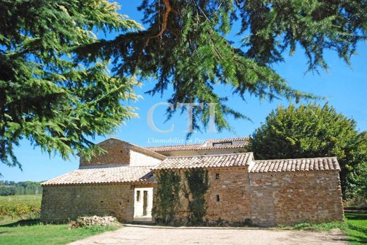 Rural or Farmhouse in Vaison-la-Romaine, Vaucluse