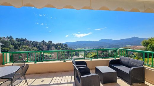 Квартира, Mandelieu-la-Napoule, Alpes-Maritimes
