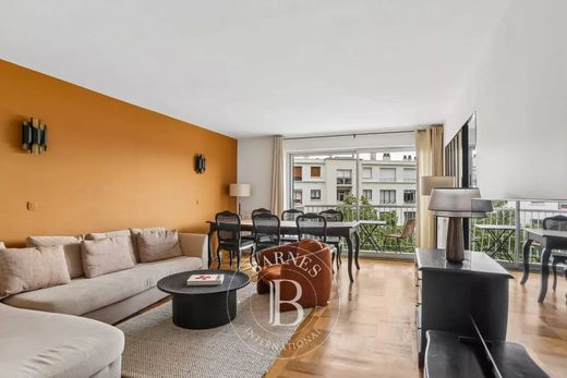 Apartament w La Muette, Auteuil, Porte Dauphine, Paris