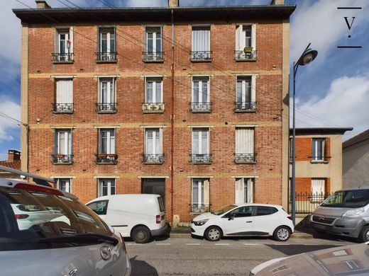 公寓楼  Maisons-Alfort, Val-de-Marne