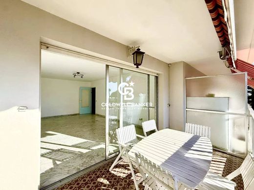 Apartamento - Saint-Laurent-du-Var, Alpes Marítimos
