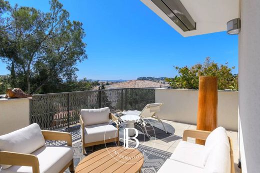 Apartment in Sanary-sur-Mer, Var