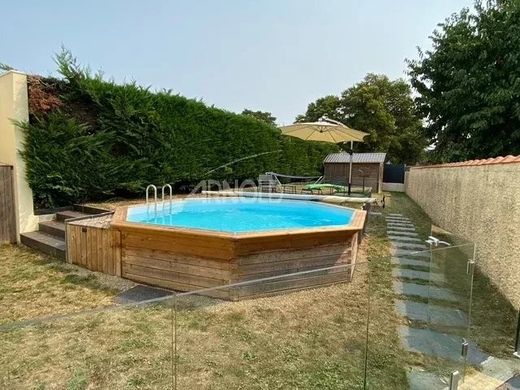 Maison de luxe à Bouaye, Loire-Atlantique