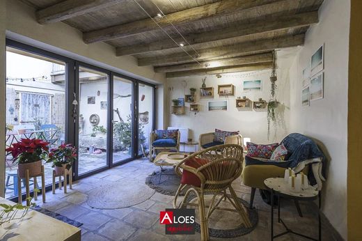 Luxus-Haus in Aigues-Mortes, Gard