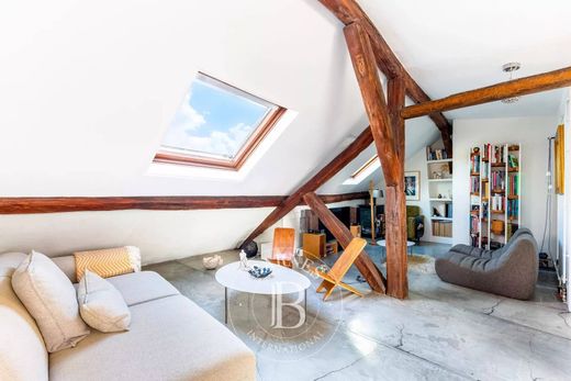 Appartamento a Canal Saint Martin, Château d’Eau, Porte Saint-Denis, Parigi