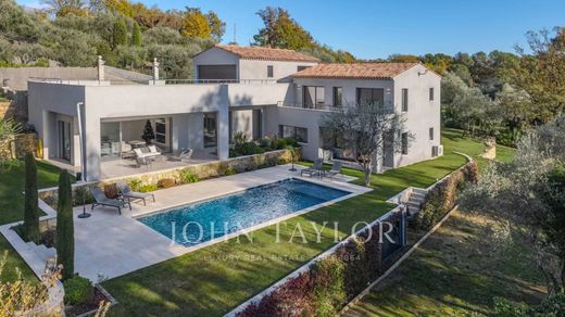 Luxus-Haus in Le Rouret, Alpes-Maritimes
