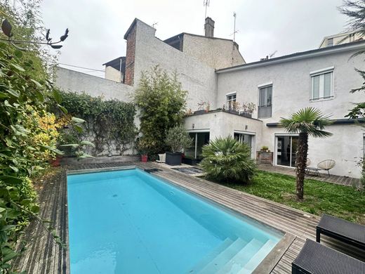 Luxe woning in Roanne, Loire