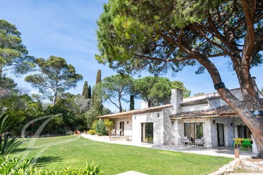 Luxe woning in Mougins, Alpes-Maritimes