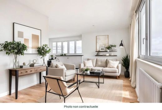 Apartment in Salpêtrière, Butte-aux-Cailles, Croulebarbe, Paris