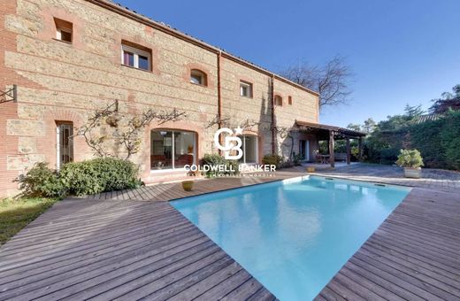 Rural or Farmhouse in Perpignan, Pyrénées-Orientales