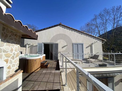 Luxus-Haus in Sospel, Alpes-Maritimes