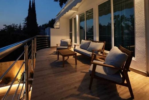 Boulogne-Billancourt, Hauts-de-Seineのアパートメント