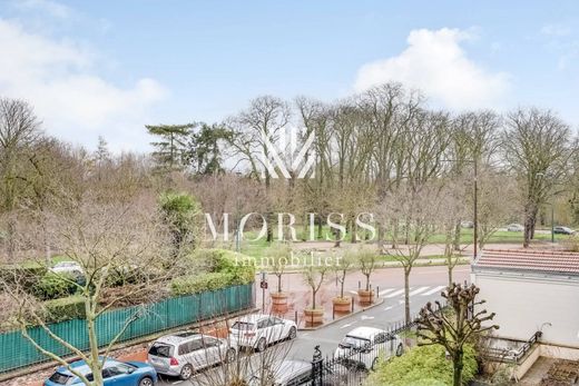Apartment / Etagenwohnung in Charenton-le-Pont, Val-de-Marne