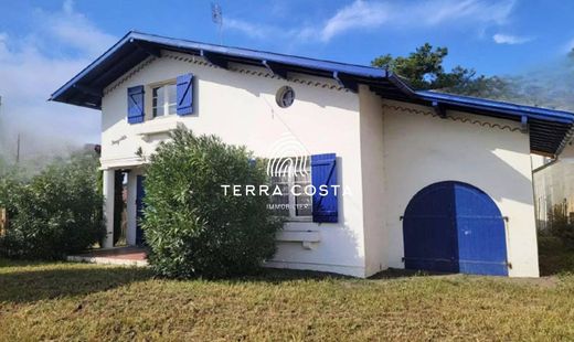 Luxury home in Capbreton, Landes