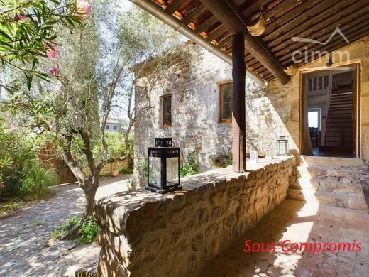 Demeure ou Maison de Campagne à Joyeuse, Ardèche