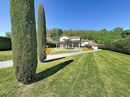 Casa di lusso a Bourgoin-Jallieu, Isère