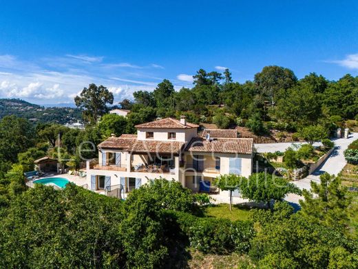 Maison de luxe à Les Adrets-de-l'Estérel, Var