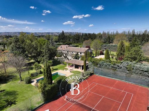Luxury home in Sénas, Bouches-du-Rhône