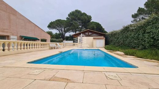 Luxury home in Roquebrune-sur-Argens, Var