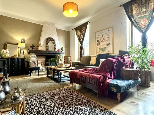 아파트 / Ajaccio, South Corsica