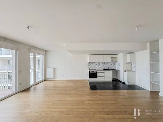 Apartment in Clichy, Hauts-de-Seine