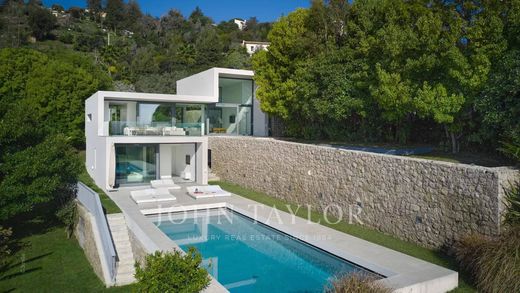 Luxury home in Golfe-Juan, Alpes-Maritimes