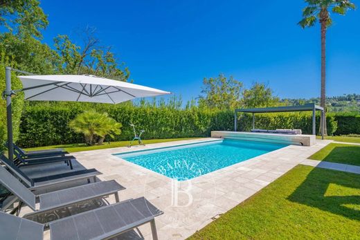 Willa w Mougins, Alpes-Maritimes