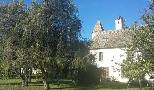 Ladoix-Serrigny, Cote d'Orの高級住宅