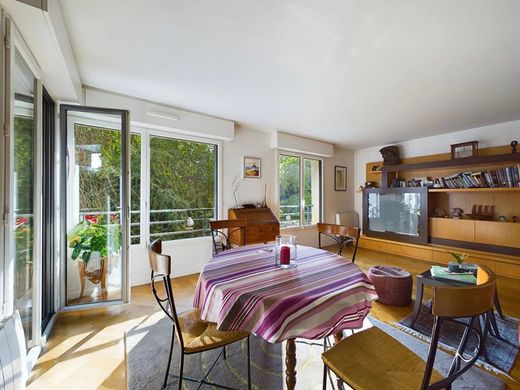 Apartment in Monceau, Courcelles, Ternes, Paris