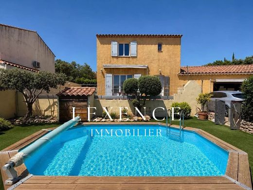 Casa di lusso a La Fare-les-Oliviers, Bocche del Rodano