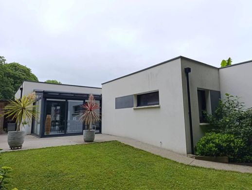 Casa di lusso a Gouesnou, Finistère
