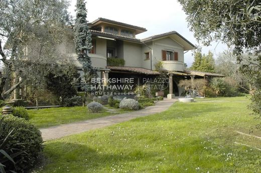 Villa en Forte dei Marmi, Lucca