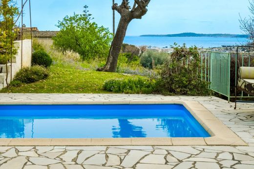 Вилла, Cagnes-sur-Mer, Alpes-Maritimes