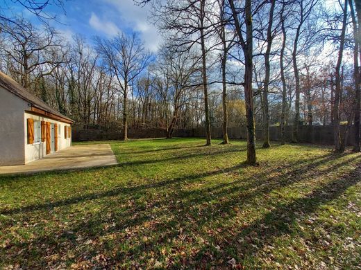 Luksusowy dom w Bois-le-Roi, Seine-et-Marne