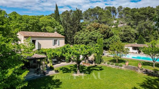 Luxe woning in Saint-Rémy-de-Provence, Bouches-du-Rhône
