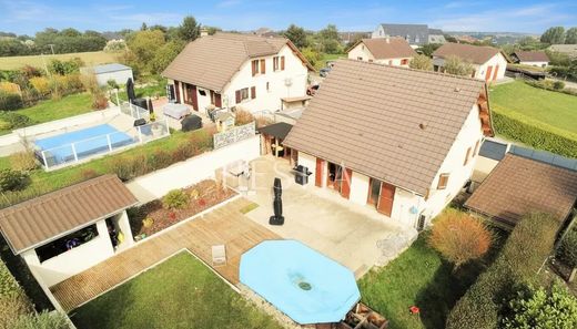 Luxury home in Versonnex, Haute-Savoie