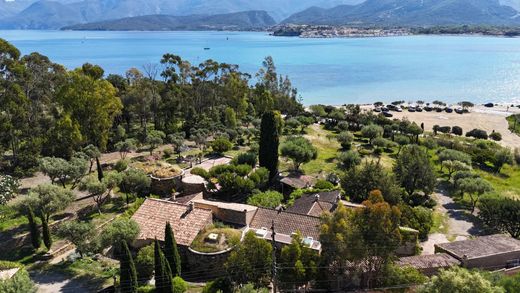 Saint-Florent, Upper Corsicaの高級住宅