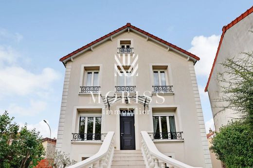 Luxe woning in Le Perreux-sur-Marne, Val-de-Marne