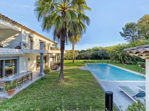Apartment in Mougins, Alpes-Maritimes
