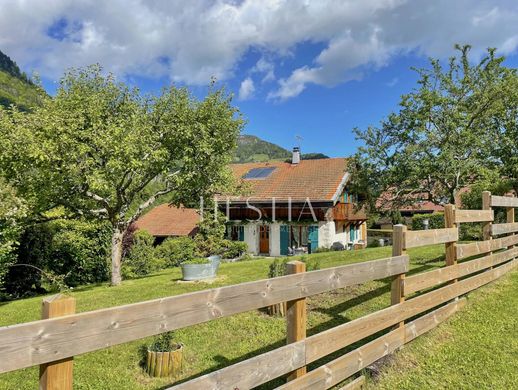 Casa de lujo en Le Petit-Bornand-les-Glières, Alta Saboya