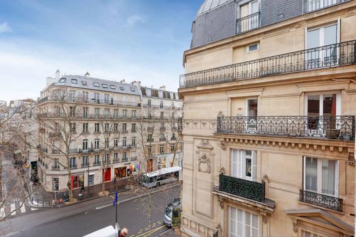 Apartment in Saint-Germain, Odéon, Monnaie, Paris