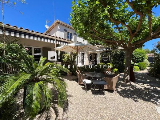 Luxury home in Maussane-les-Alpilles, Bouches-du-Rhône