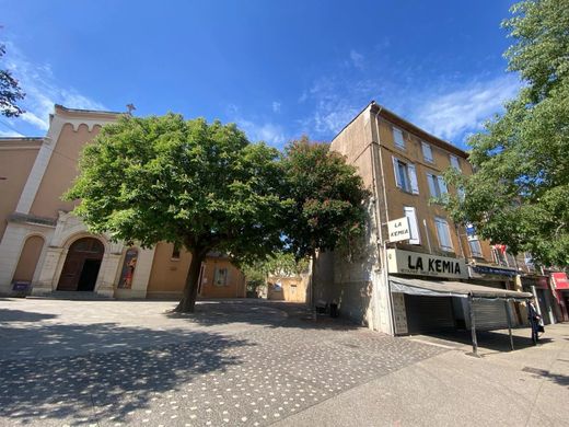 Residential complexes in Gardanne, Bouches-du-Rhône